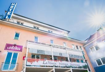 Hotel am Kapuzinerplatz has Balcony rooms