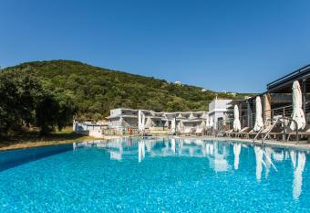 Aqua Oliva Resort Syvota has Balcony rooms