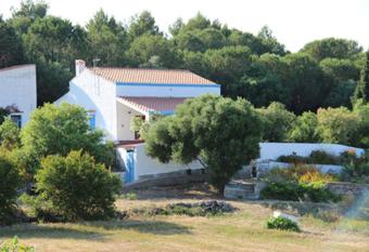 Villa Pein allows 18 year olds to book a room