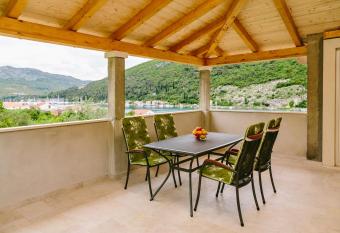Dubravka apartmani has Balcony rooms