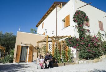 Agriturismo Monaci Templari has Balcony rooms