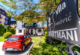 Apartment Vila Simovic has Balcony rooms