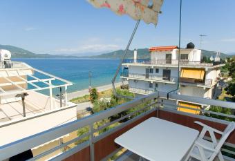 Valkaniotis Apartments has Balcony rooms