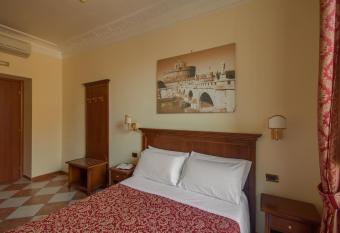 Hotel RomAntica allows 18 year olds to book a room