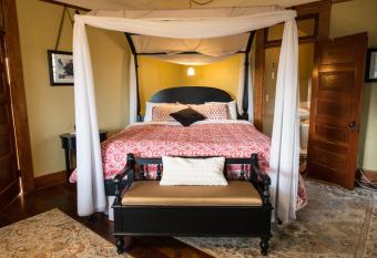 Balch Hotel allows 18 year olds to book a room