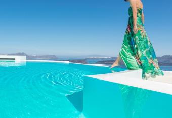 Apanemo Hotel & Suites has Balcony rooms