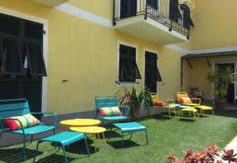 Oasi Hotel allows 18 year olds to book a room