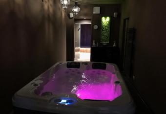 La Rocca Guest House & Spa has Balcony rooms