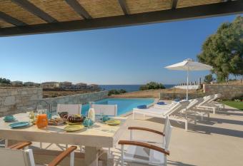 Lygaries Villas allows 18 year olds to book a room