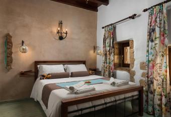 Dream Art Studios allows 18 year olds to book a room