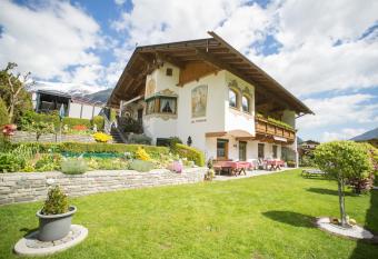 Ferienwohnung Permoser has Balcony rooms