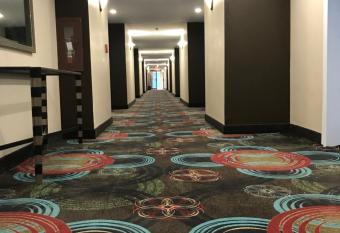 Relax Inn Channelview allows 18 year olds to book a room