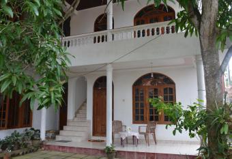 Welcome Family Guest House. has Balcony rooms