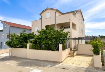 Hvar Apartments Felix has Balcony rooms