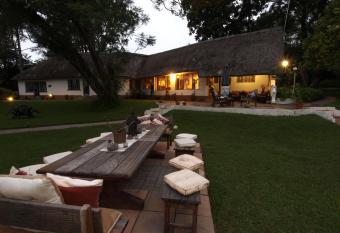 Thokozani Lodge has Balcony rooms
