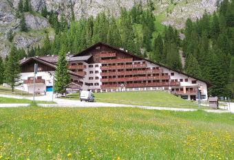 Dolomites Dream Marmolada allows 18 year olds to book a room