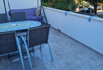 Apartment Pejnovi   allows 18 year olds to book a room