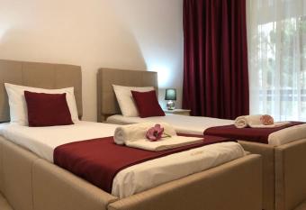 Academy Hotel has Balcony rooms