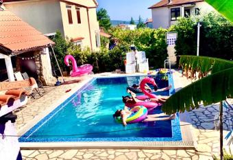 Villa Lory Krk has Balcony rooms