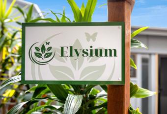 Jandar Retreat Maleny has rooms with a private hot tub