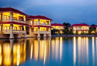 Regency Lagoon Resort allows 18 year olds to book a room