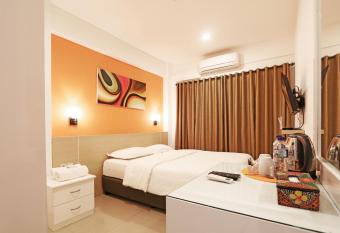 Fastrooms Bekasi has Balcony rooms