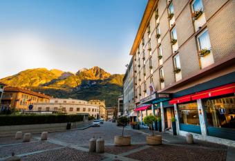 Duca D Aosta Hotel allows 18 year olds to book a room