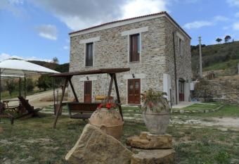 L Antica Passolara has Balcony rooms