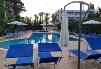 Hotel Costa Azul has Balcony rooms