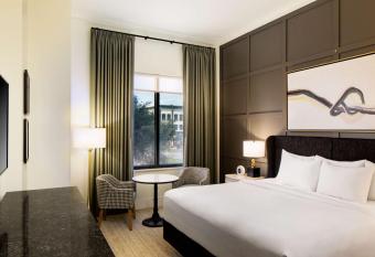 Andaz Savannah - A Concept By Hyatt has Balcony rooms