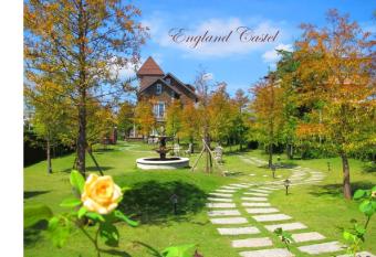 England Castle B&B has Balcony rooms