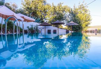 Casa da Tita allows 18 year olds to book a room