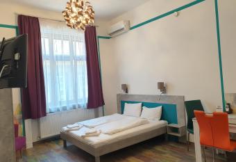 Amber Terrace Studios allows 18 year olds to book a room