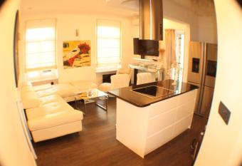 Apartment Amorino has Balcony rooms