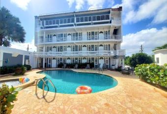 The Village Inn has Balcony rooms