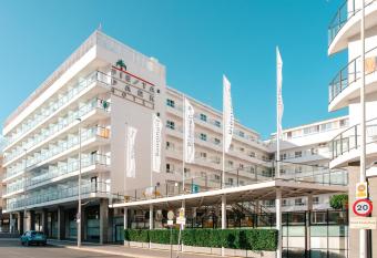 Port Fiesta Park has Balcony rooms