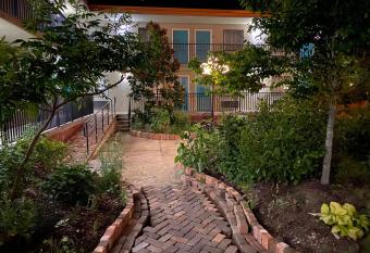 Cascades Inn has Balcony rooms