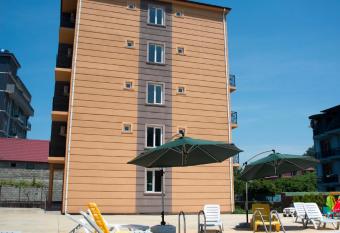 Guesthouse Gio has Balcony rooms