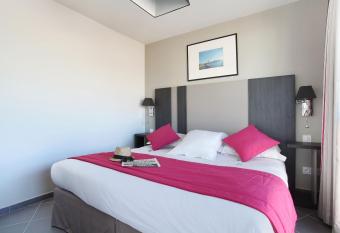 Odalys City Marseille Prado Castellane has Balcony rooms