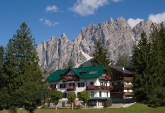 Hotel Meuble Oasi has Balcony rooms