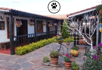 Hotel Quinta de Santa Ana has Balcony rooms