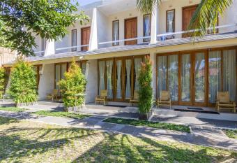 M.A Home Stay has Balcony rooms