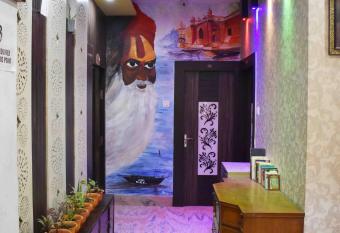 Hotel Mrk allows 18 year olds to book a room