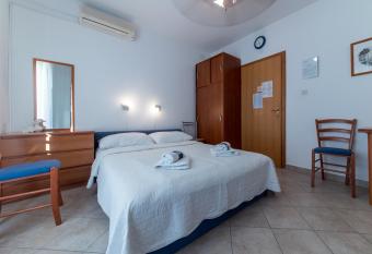 Apartments Niko has Balcony rooms