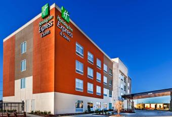 Holiday Inn Express & Suites Tulsa West - Sand Springs By IHG allows 18 year olds to book a room