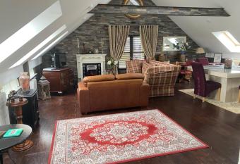 Tides Apartments Liscannor allows 18 year olds to book a room