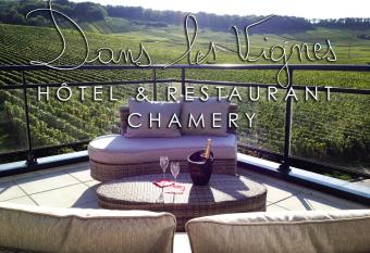 Dans les Vignes has Balcony rooms