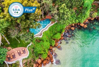 The Monttra Pattaya - SHA Extra Plus has Balcony rooms