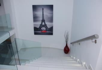 Hotel Cermar Plaza has Balcony rooms