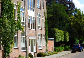 Binnen aan de Singel has Balcony rooms